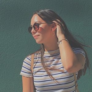 Meet your Posher, Elisa